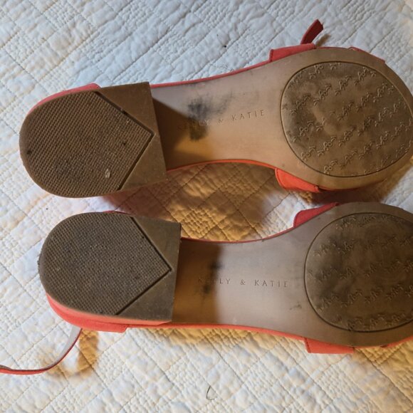 Red Sandals - Picture 8 of 9